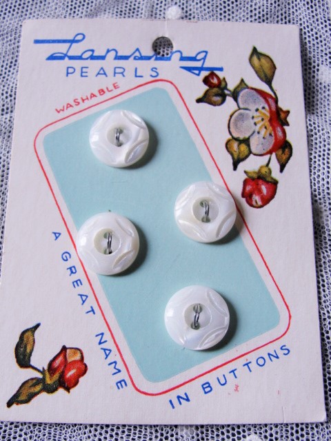 Antique Art Deco Mother of Pearl Buttons Lustrous Intricate Carved Pearl Buttons Decorative Card Frame or Use In Doll Costumes Vintage Clothing