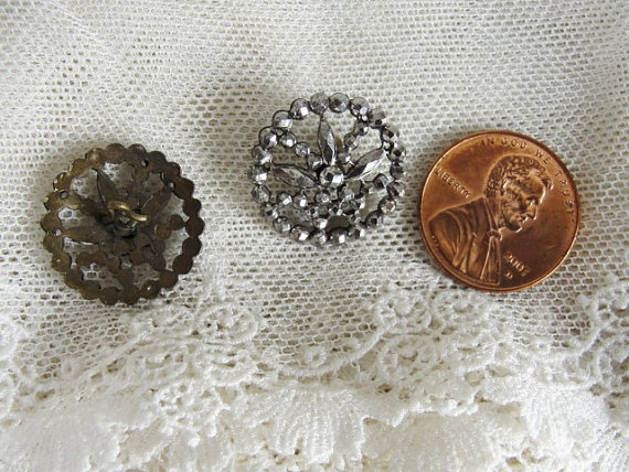 Antique Art NOUVEAU Victorian HUGE 2 Inch Fancy Button,Detailed FILIGREE  and Art Glass Stone,Rare Jewel Button, Vintage Collectible Buttons