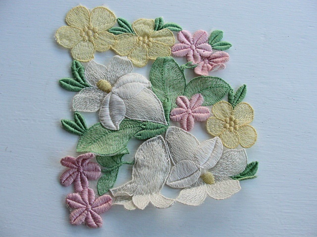 HEAVILY EMBROIDERED VINTAGE APPLIQUE FLOWERS
